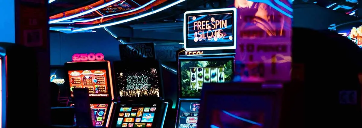 Online gaming rooms are legal and safe.