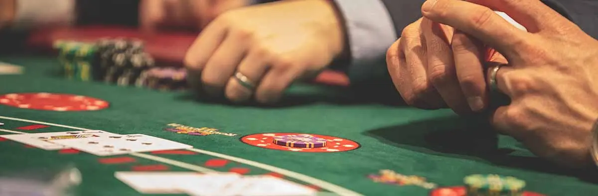 Roulette and poker are present in online casino